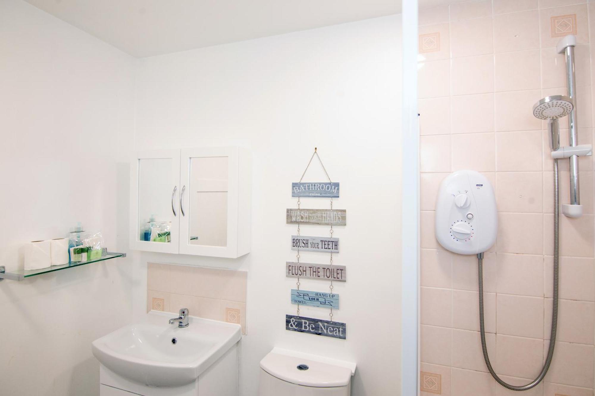 The Summit West End- Elegant Apartment With Free Parking In Prime Location Aberdeen Ngoại thất bức ảnh