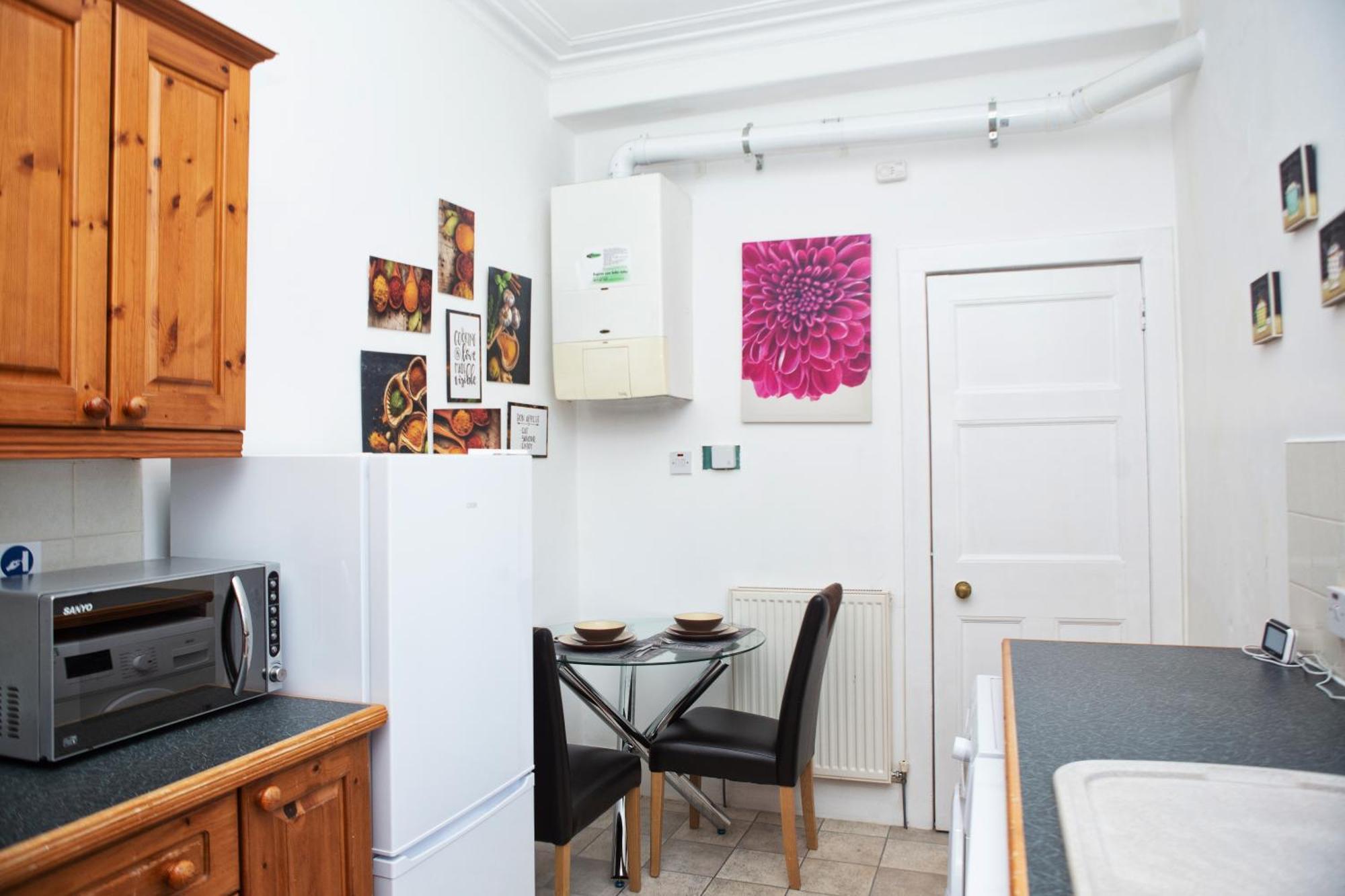 The Summit West End- Elegant Apartment With Free Parking In Prime Location Aberdeen Ngoại thất bức ảnh