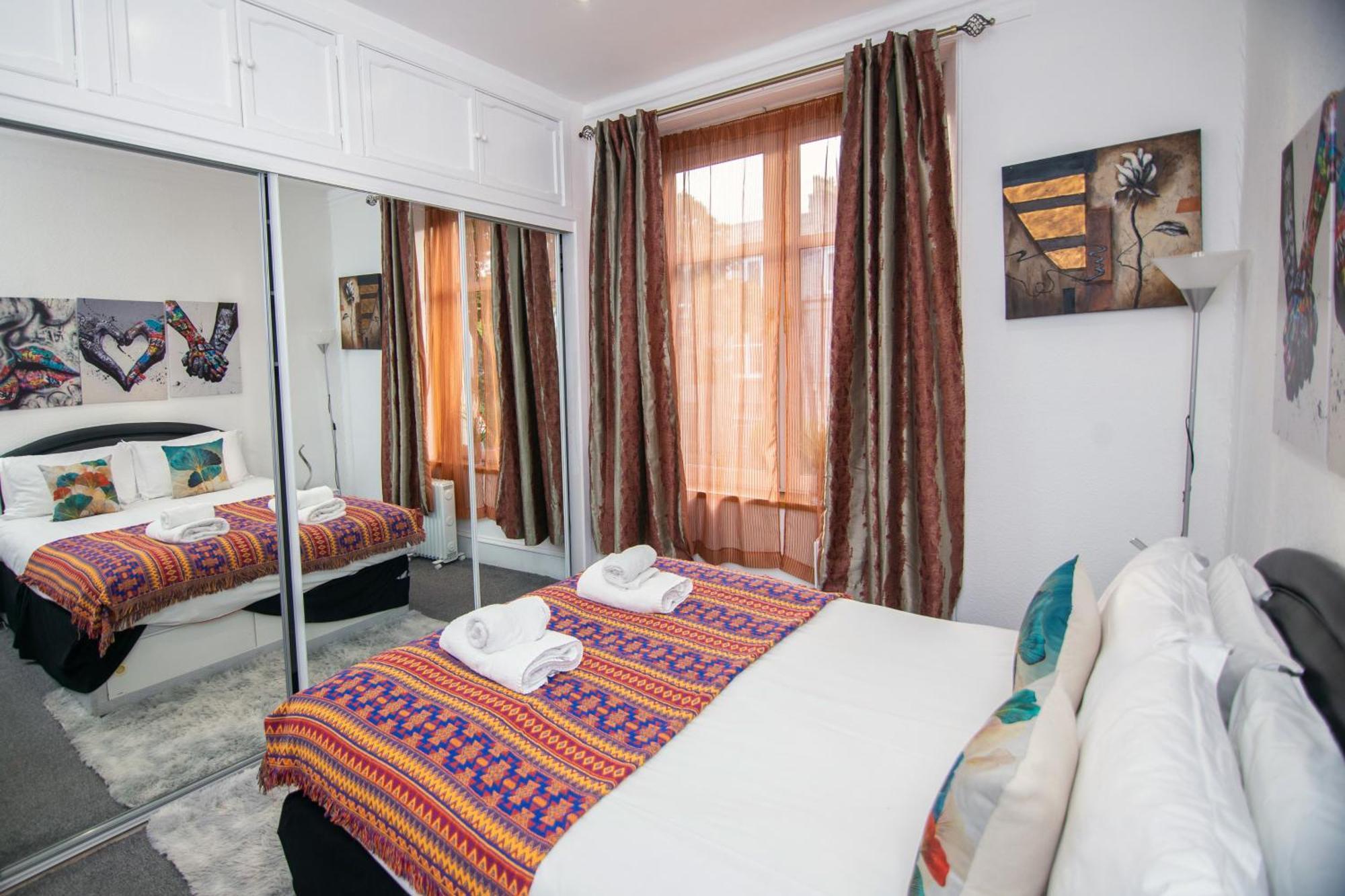 The Summit West End- Elegant Apartment With Free Parking In Prime Location Aberdeen Ngoại thất bức ảnh