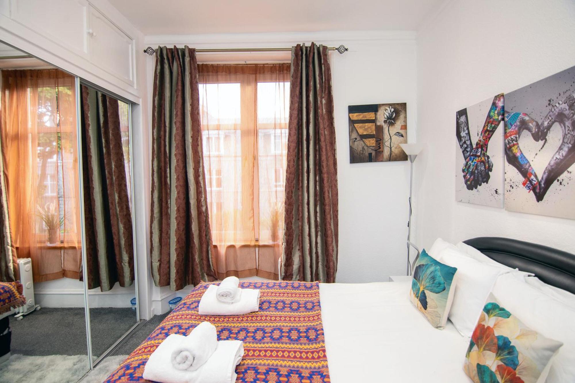 The Summit West End- Elegant Apartment With Free Parking In Prime Location Aberdeen Ngoại thất bức ảnh